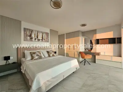 Villa 320 m², Split - attraktive Lage und Privatsphäre - 11