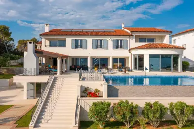 Villa 1000 m², Dolac kraj Šibenika, uz more i šumu - 2
