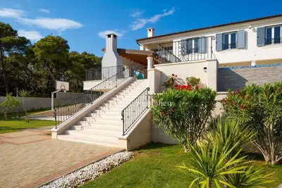 Villa 1000 m², Dolac kraj Šibenika, uz more i šumu - 15