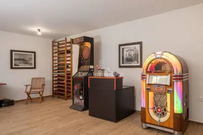 Villa 1000 m², Dolac kraj Šibenika, uz more i šumu - 18