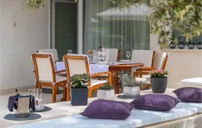 Haus zum Kauf in Rovinj, 300 m² - 17