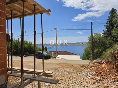 Krk, Omišalj, 1-room apartment, 50 m², parking