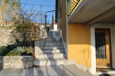 Kamena kuća u Kostreni, pogled na more i terasa - 18