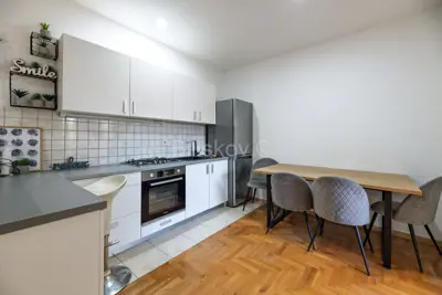 Stan 49 m², Pantovčak, mirno okruženje i pogled na zelenilo - 10