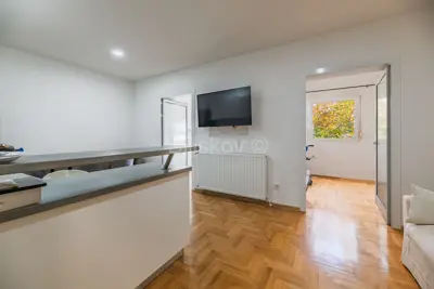 Wohnung 49 m², Pantovčak, ruhige Umgebung und Blick ins Grüne