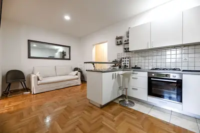 Stan 49 m², Pantovčak, mirno okruženje i pogled na zelenilo - 3