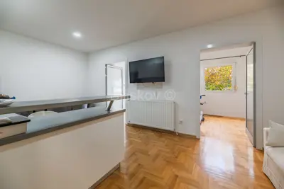 Apartment 49 m², Pantovčak, quiet surroundings and a view of greenery