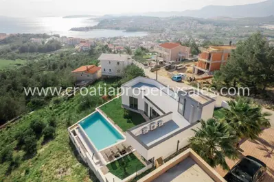 Haus, Split, 130 m², 1 500 000 € - 11