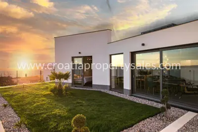 Haus, Split, 130 m², 1 500 000 € - 2