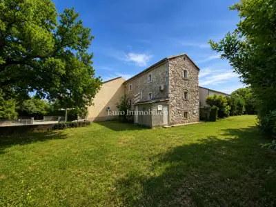 Steinhaus 210 m², Šilo - großer Gartenbereich - 12
