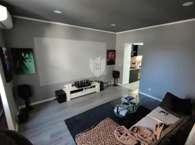 Stan 55 m², Pula Centar - blizu Amfiteatra