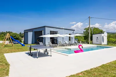 Haus zum Kauf in Krničari, 97 m²