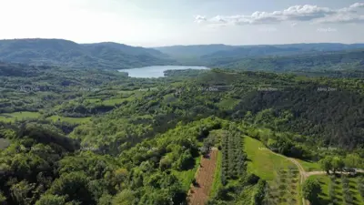 GRIMALDA – atraktivno građevinsko zemljište s pogledom na prirodu, 1162 m²