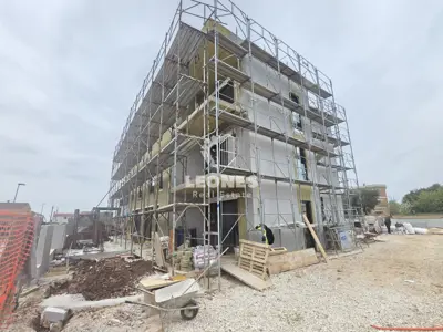 Wohnung 78 m², Umag - 600 m vom Meer und Strand entfernt