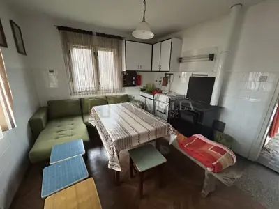 Kuća 30.000 m², Mala Erpenja - prostrana okućnica i šuma - 10