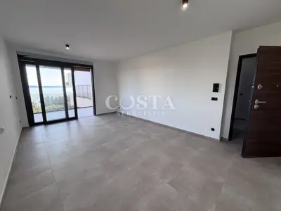 ZADAR, KOŽINO - Luksuzan stan u novogradnji 100 m od mora - 4