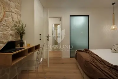 Stan 50 m², Rovinj centar - renoviran i spreman za korištenje - 14