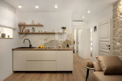 Stan 50 m², Rovinj centar - renoviran i spreman za korištenje - 7
