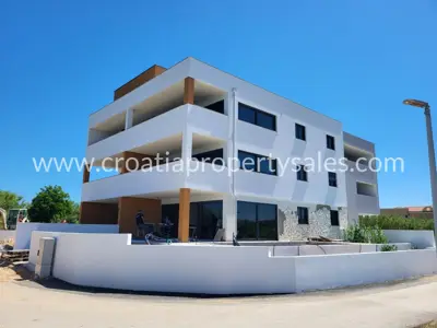 Apartment 70 m², Zadar - 2 bedrooms, terrace and garden - 8