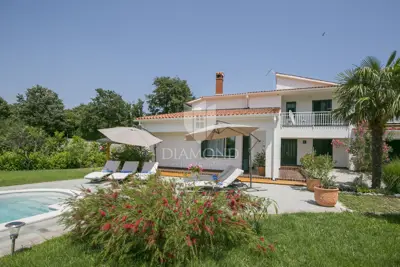 Kuća 350 m², Rabac - bazen i wellness - 3