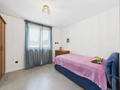 Kuća 1.099 m², Šišan - novogradnja s dva stana - 14