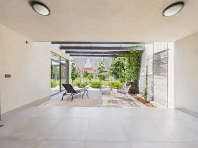 Kuća 1.099 m², Šišan - novogradnja s dva stana - 21
