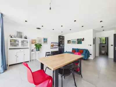 Kuća 1.099 m², Šišan - novogradnja s dva stana - 8