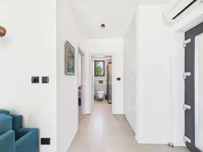 Kuća 1.099 m², Šišan - novogradnja s dva stana - 10