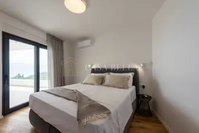 Haus zum Kauf in Kostrena Sveta Lucija, 213 m² - 11