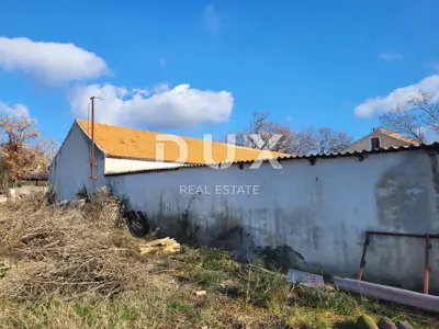 Biograd, Raštane Gornje, Steinhaus auf einem Grundstück von 830 m²