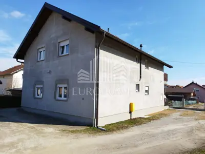 Kuća 200 m², Sveta Klara - 2 stana i 700 m² okućnice
