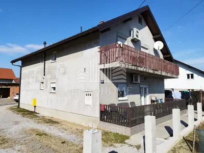 Kuća 200 m², Sveta Klara - 2 stana i 700 m² okućnice - 3