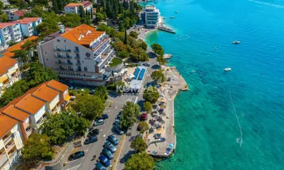 Hotel in erster Reihe zum Meer