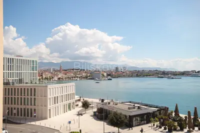 Gewerbefläche 700 m², Split, Zapadna obala, große Schaufenster - 3