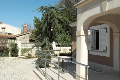 Apartmanska kuća 534 m², Funtana - 500 m od mora, bazen - 5