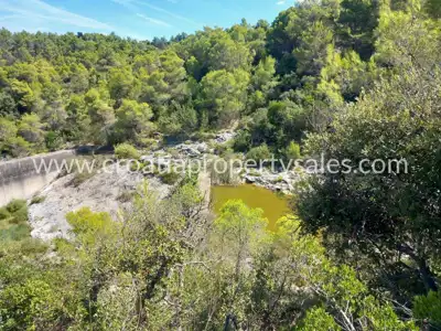 Agricultural land, Brač - sea view and vehicle access - 2