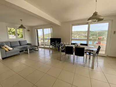 Drvenik Veliki, dvije kuće 80m od mora, prodaja - 6