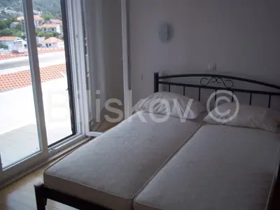 Drvenik Veliki, dvije kuće 80m od mora, prodaja - 8