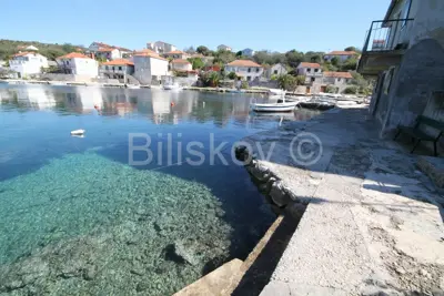 Drvenik Veliki, dvije kuće 80m od mora, prodaja - 14