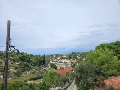 Grundstück 4 356 m², Bobovišća na Braču, 150 m vom Meer - 2