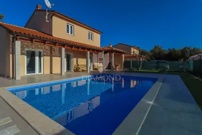 Fažana okolica, pametna kuća s bazenom