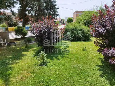 Dio kuće 250 m², Mraclin - stambeni ili poslovni prostor - 2