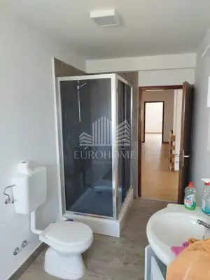Dio kuće 250 m², Mraclin - stambeni ili poslovni prostor - 17