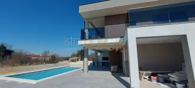 * Namješteno NOVO kuća sa bazenom u Šišanu * - 3
