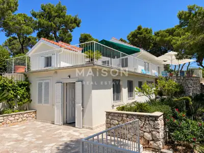Seltenheit auf Brač Einzigartige Villa in erster Reihe zum Meer - 5