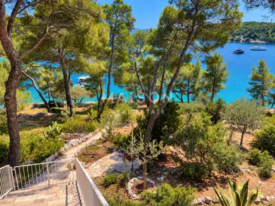 Seltenheit auf Brač Einzigartige Villa in erster Reihe zum Meer - 7