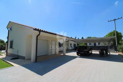 Nova kuća sa bazenom u okolici Labina - 6