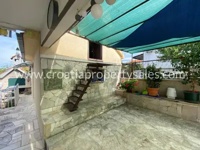 Kuća, Brač, 111 m², 380 000 € - 3