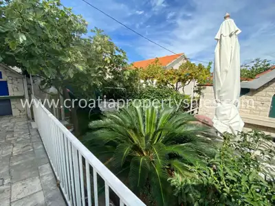 Kuća, Brač, 111 m², 380 000 € - 2