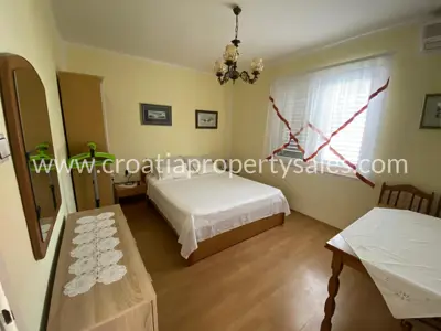 Kuća, Brač, 111 m², 380 000 € - 10